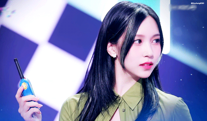 y2k패션으로 첫 무대한 트와이스.gif | 인스티즈