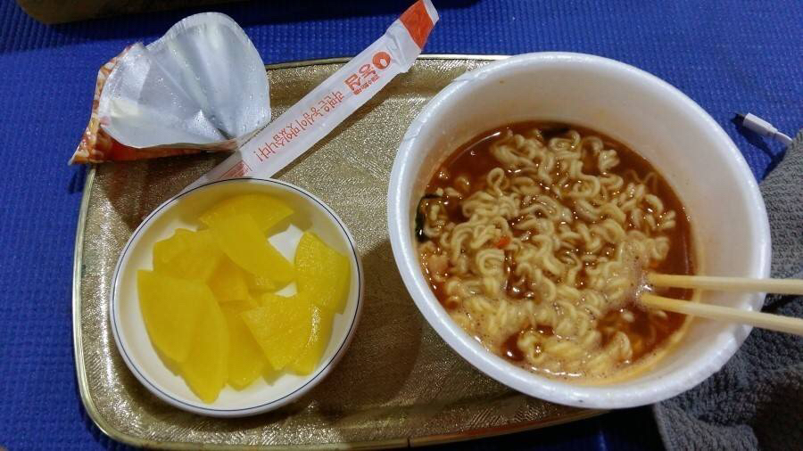 찜질방에서 먹으면 유독 맛있는 음식들.jpg | 인스티즈