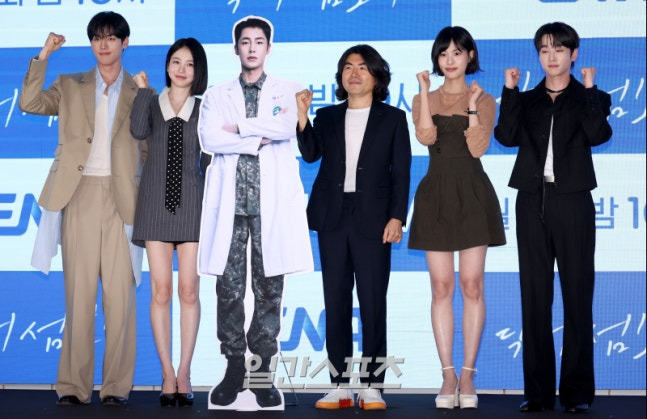 드라마 닥터 섬보이 제작발표회 사진.jpg | 인스티즈