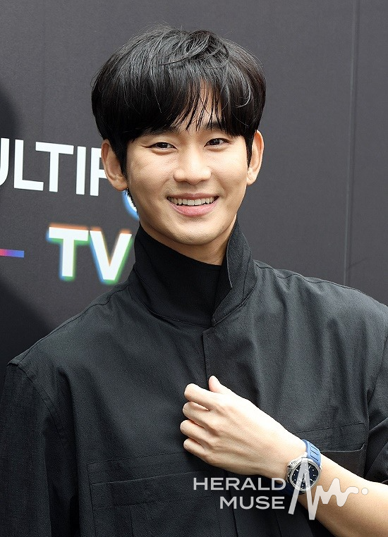 김수현 측, 김세의 구속에 "증명해 약속 지킨 1년, 믿고 기다려줘서 감사”[공식] | 인스티즈