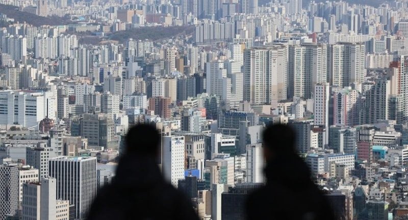 "90년대생 신혼부부만 받아요"…'슈퍼갑' 집주인 배짱 [돈앤톡] | 인스티즈