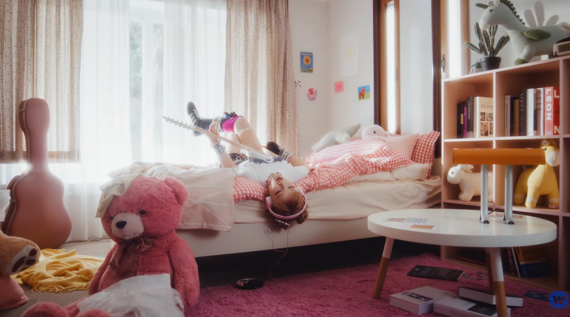 최예나 락스타 버전이라는 가수.gif | 인스티즈