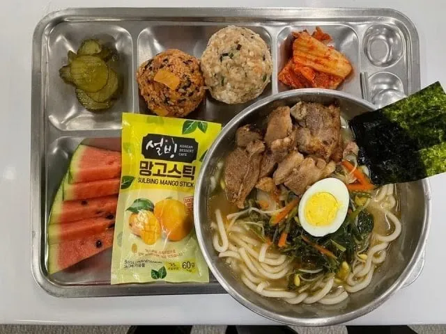 밥 맛있기로 소문난 해군 밥 퀄리티 | 인스티즈