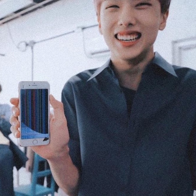 대충 살자 엔시티가 폰 쓰는 것처럼 | 인스티즈