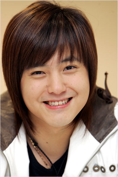 남자아이돌 역대급 비주얼이였던 노유민의 안타까운 역변과정 | 인스티즈