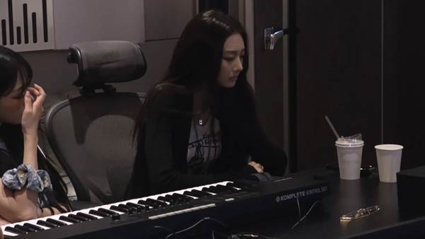 멤버들끼리 서로 디렉 봐줬다는 미야오 신곡 띠로리.jpg | 인스티즈
