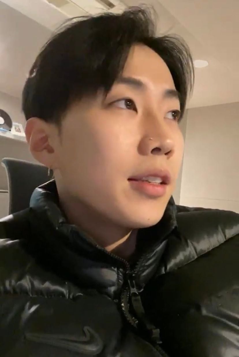 피부가 너무 좋아서 귀걸이가 비칠 정도인 박재범.jpg | 인스티즈