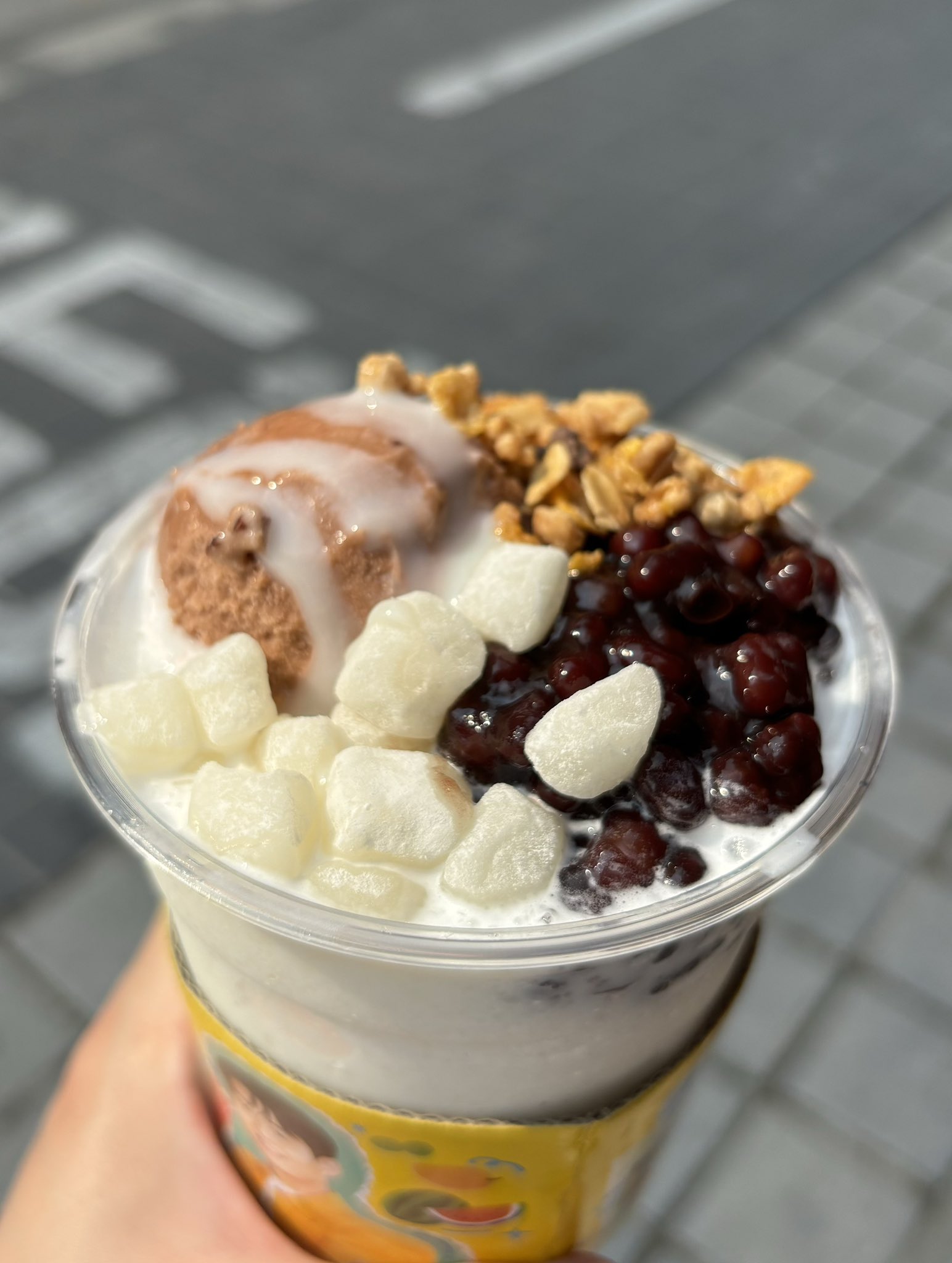 오늘 메가커피 팥빙젤라또파르페 사먹었는데 진짜 ㄴㅁㄴㅁ 맛있었어요..ㅠㅠㅠ.twt | 인스티즈
