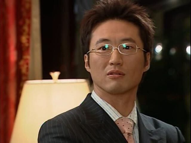 [파리의연인] 혼자 먹기에는 너무 크고, 그냥 놔두면 분명히 버릴테고.. 또, 같이 먹으면 누군가의 마음이 편할테고.. | 인스티즈