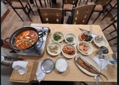 한국의 푸짐한 백반, 외국인들 반응 | 인스티즈