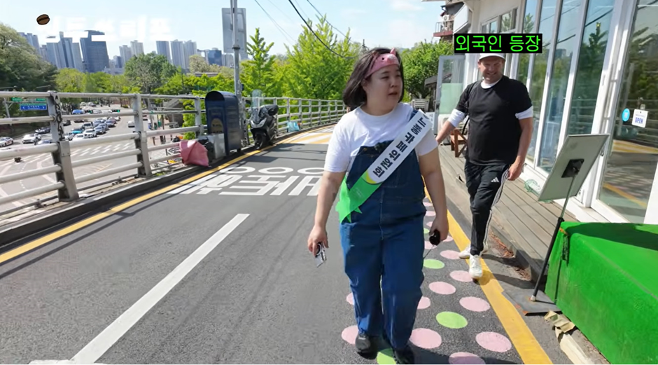 이태원에서 처음 본 외국인이랑 대화하는 일주어터 개웃김 | 인스티즈
