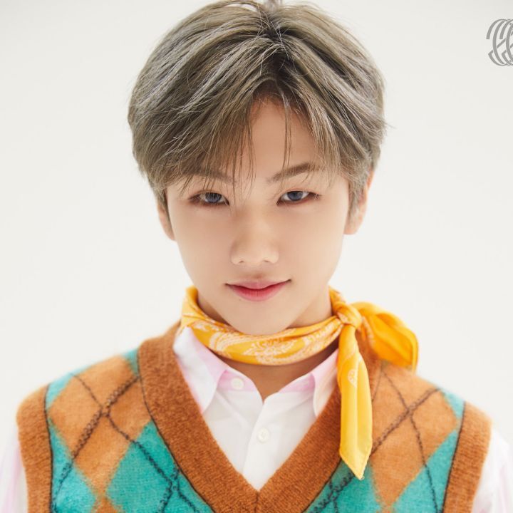 머리에 달면 청량깔쌈 근데 이제 다른 데에 달면 ......... 남자아이돌 반다나 모음 | 인스티즈