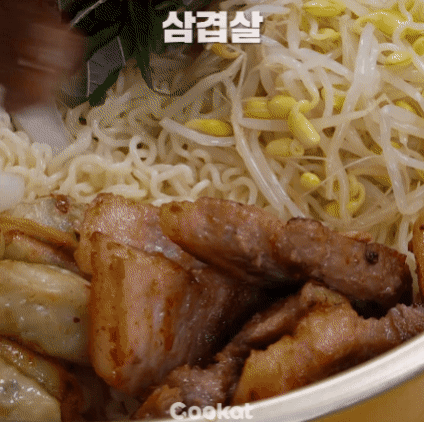 업계 직원 피셜 제일 맛있는 비빔면.gif | 인스티즈