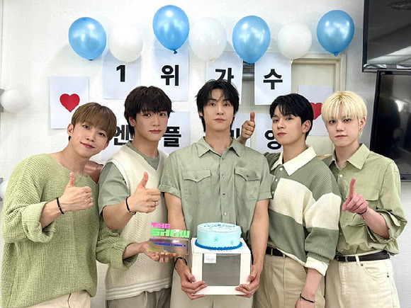 X(구 트위터)에서 알티 타고 있는 엔플라잉 옥탑방 가사 의미.X | 인스티즈