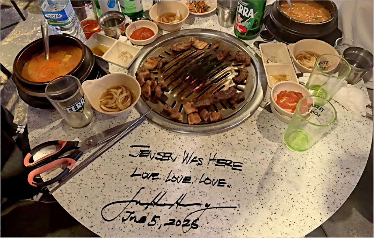고깃집 테이블에 낙서하고 간 젠슨 황 | 인스티즈