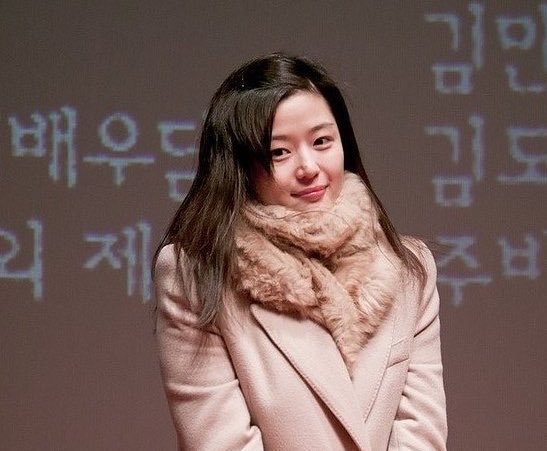 앞머리 잘못 잘라서 드라마 별그대에서 레이어드컷한거라는 전지현 | 인스티즈