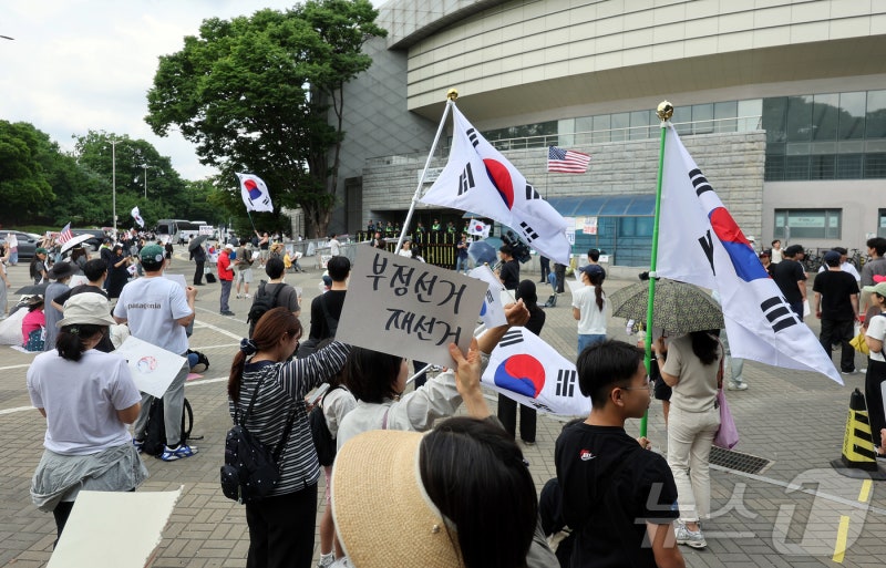 6·3지선, 투표용지 추가 투표소 140곳…용지부족에 26곳 중단(종합) | 인스티즈
