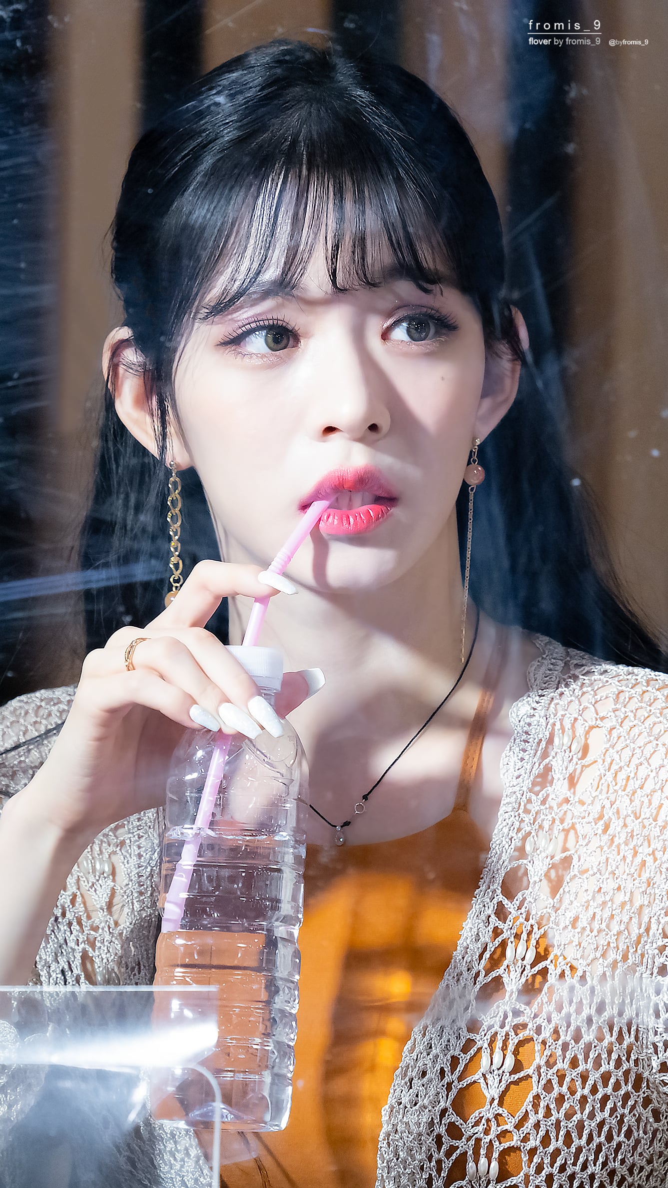 여자 손바닥 만한 프로미스나인 이채영 허리.jpgif | 인스티즈