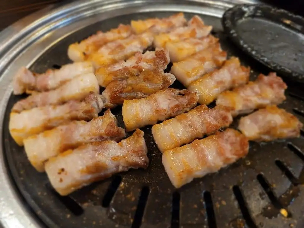 단체로 삼겹살 먹을 때 내가 하고싶은 일은? | 인스티즈