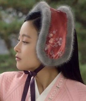 잘못된 착용법이 주류가 되어 버린 전통 방한구.jpg | 인스티즈