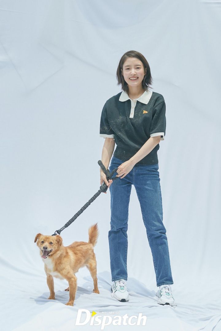 옷에 묻은 털이 찐이라는 이세영 유기견 화보 | 인스티즈