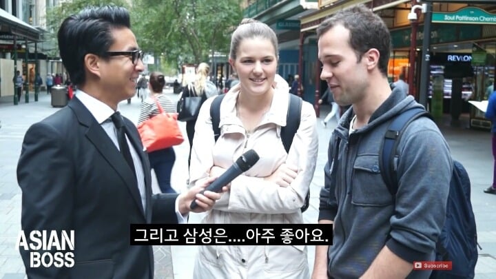 서양인들이 생각하는 갤럭시 vs 아이폰 이미지 | 인스티즈