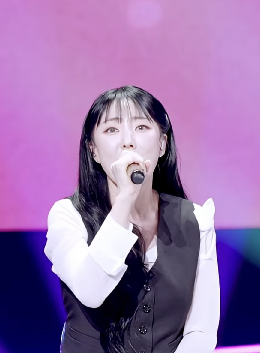 2026년에 부르는데 2004년 여름 바로 소환하는 목소리 | 인스티즈