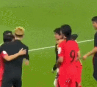 조규성이 이강인한테 뽀뽀하는 게 왜 유독 도파민 도는지 분석하는 달글 | 인스티즈