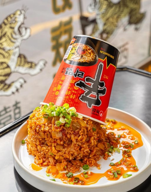 미국 한식당 메뉴라는 신라면 볶음밥.jpg | 인스티즈