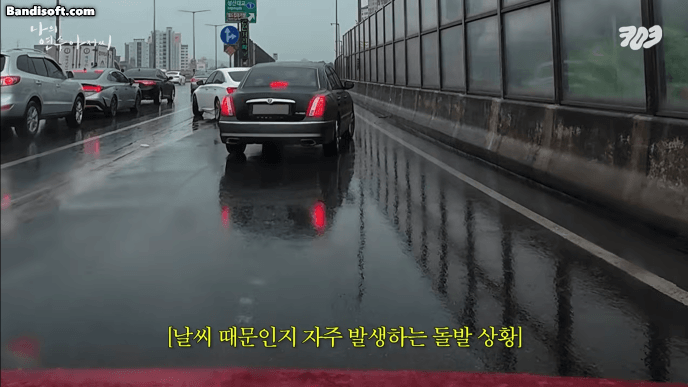 경차 진짜 개무시당하는구나 싶은... 리센느 원이 나의 연수아저씨 근황...gif | 인스티즈