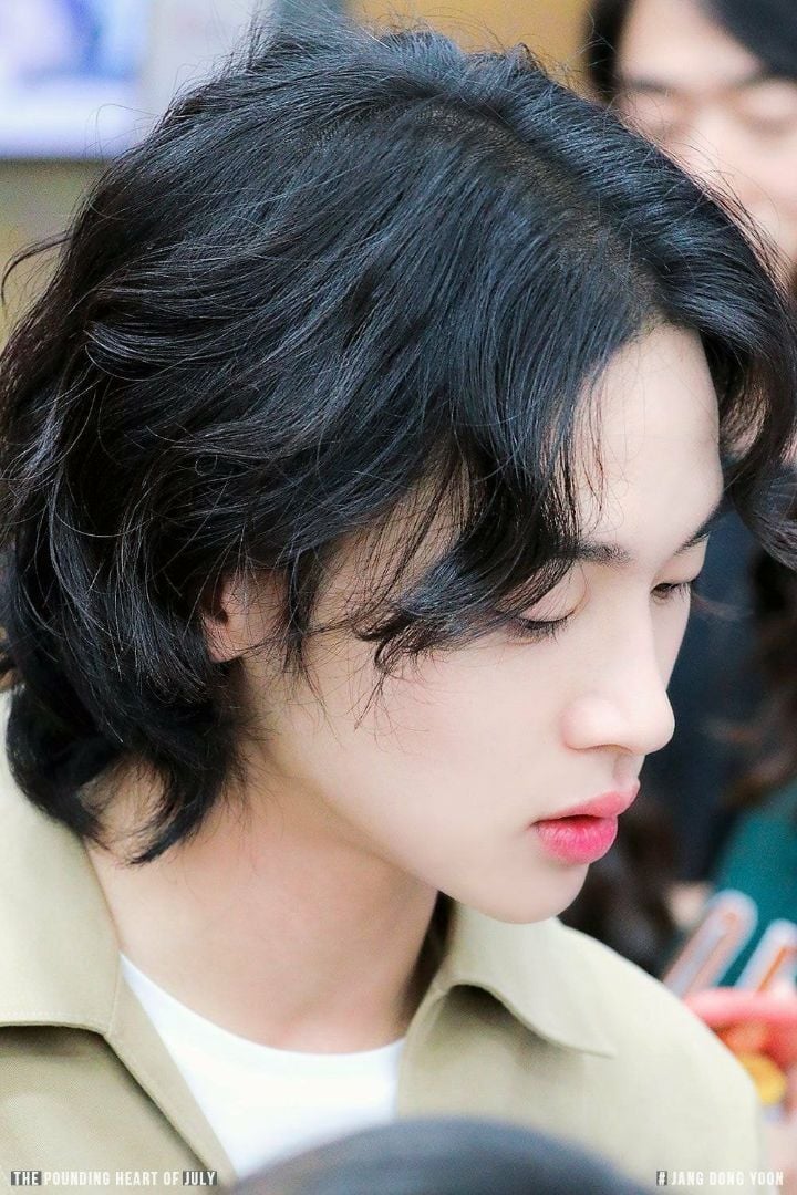 물과 기름처럼 절대 섞일 수 없다는, 남자 연예인 취향 소나무 양대산맥.gif | 인스티즈