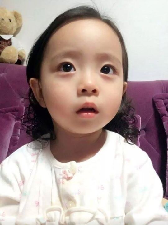 태어날 때부터 미모 만렙이던 아기 | 인스티즈
