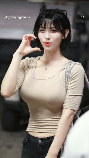 나지원 치어리더 퇴근길 .gif | 인스티즈