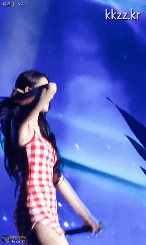 은근 요망한 후로미스나인 백지헌 몸매.gif | 인스티즈