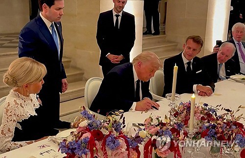"미국은... 허접 삼류... 나라... 입...니다... ..." | 인스티즈