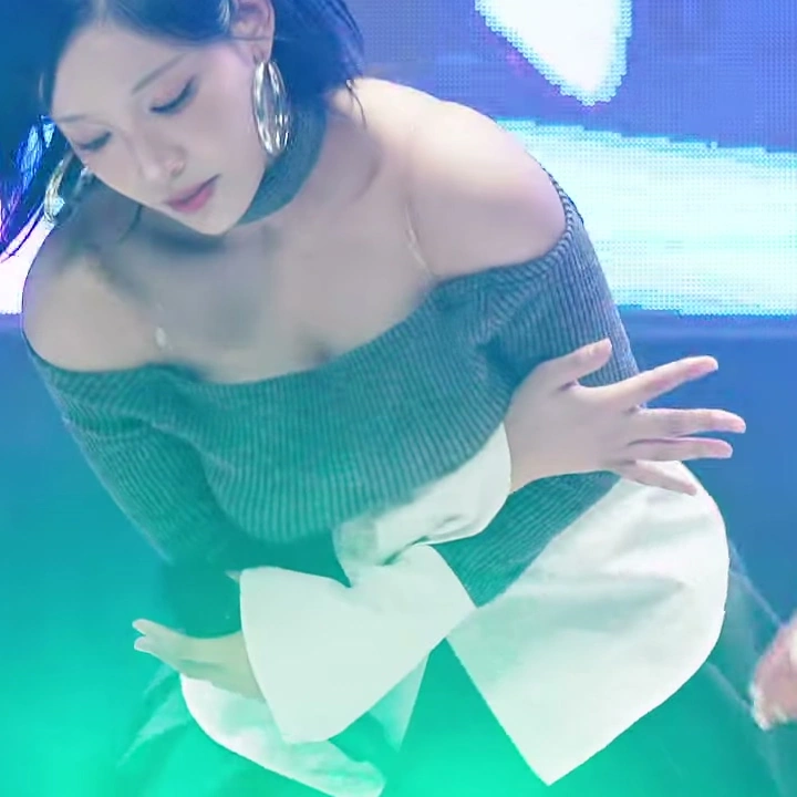 그저 안무가한테 갓마운 라잇썸 안무.gif | 인스티즈