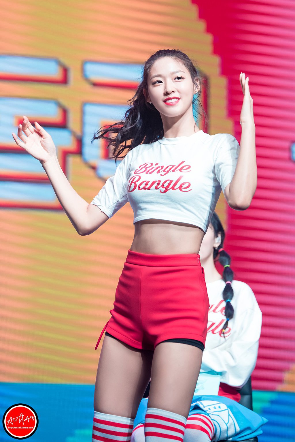 본인이 봐도 엄청 말라보일 정도로 살을 뺐었다는 설현.jpg | 인스티즈