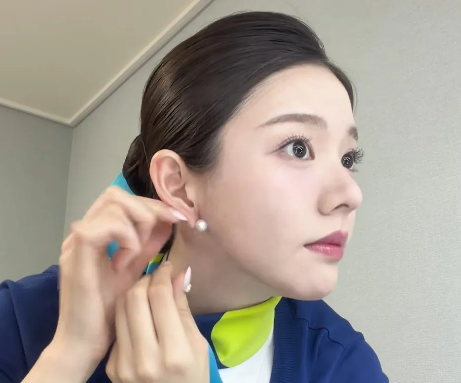 에어부산 신입 승무원 | 인스티즈