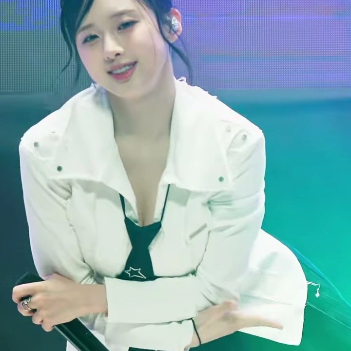 그저 안무가한테 갓마운 라잇썸 안무.gif | 인스티즈