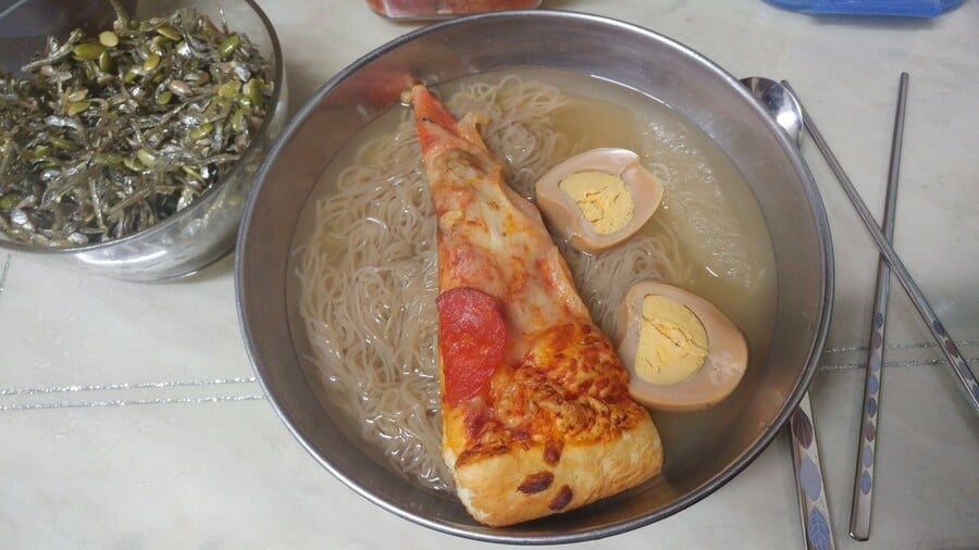 너가 탁서 친구니? 고기 구웠는데 맛있게 먹고 가렴 ^^ | 인스티즈