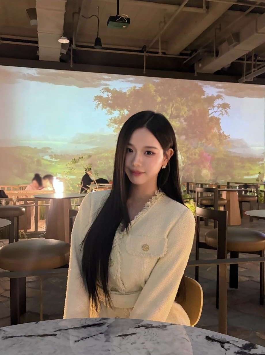 은근 개쩐다는 트리플에스 김채연.gif | 인스티즈