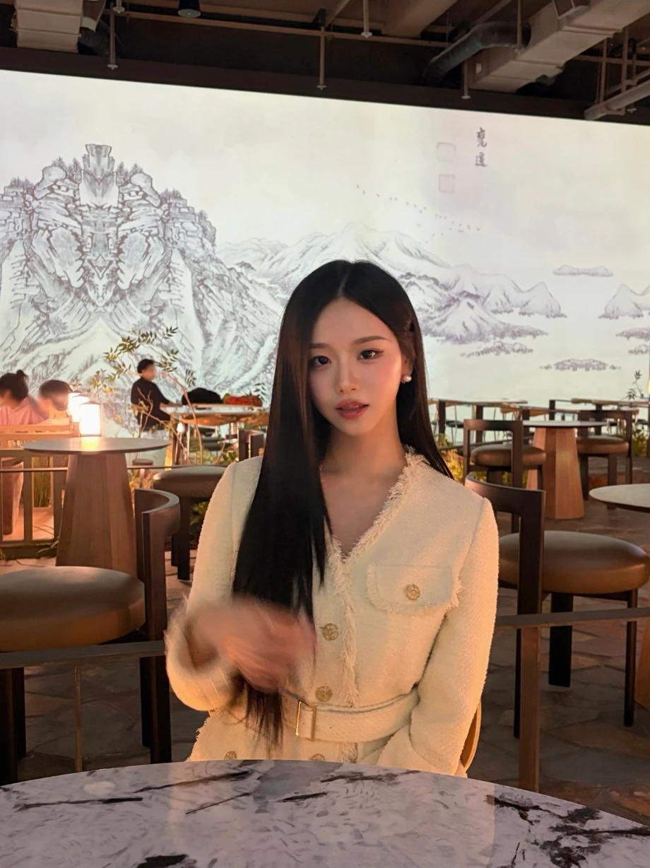 은근 개쩐다는 트리플에스 김채연.gif | 인스티즈