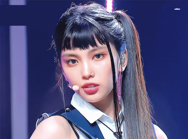 최소 데뷔 나이 마지노선인듯한 15살에 데뷔한 아이돌들 | 인스티즈