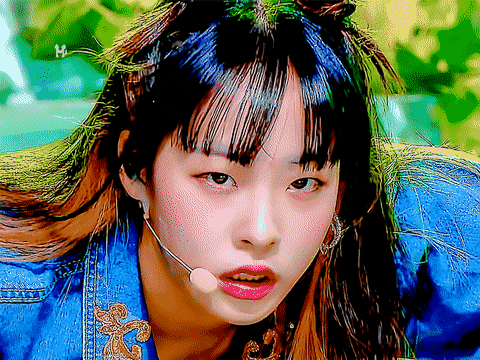 최소 데뷔 나이 마지노선인듯한 15살에 데뷔한 아이돌들 | 인스티즈