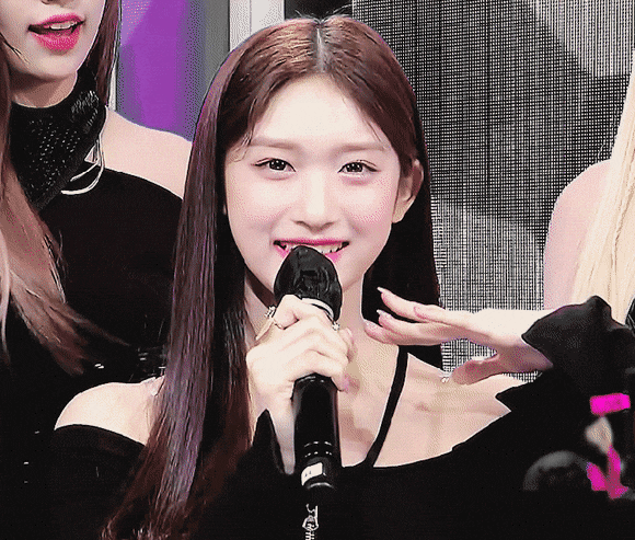 최소 데뷔 나이 마지노선인듯한 15살에 데뷔한 아이돌들 | 인스티즈