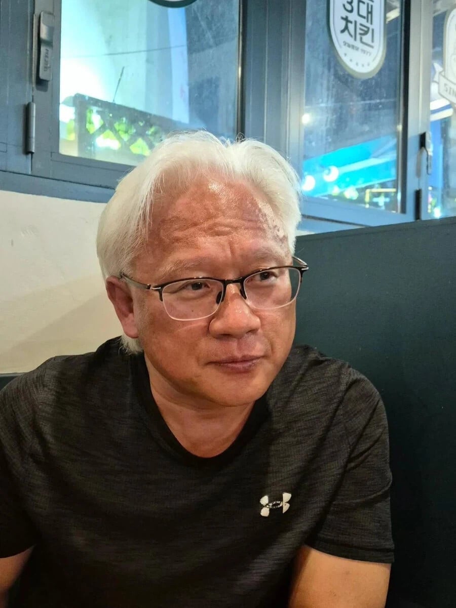 사당역 치킨집에 등장한 짝슨황 | 인스티즈