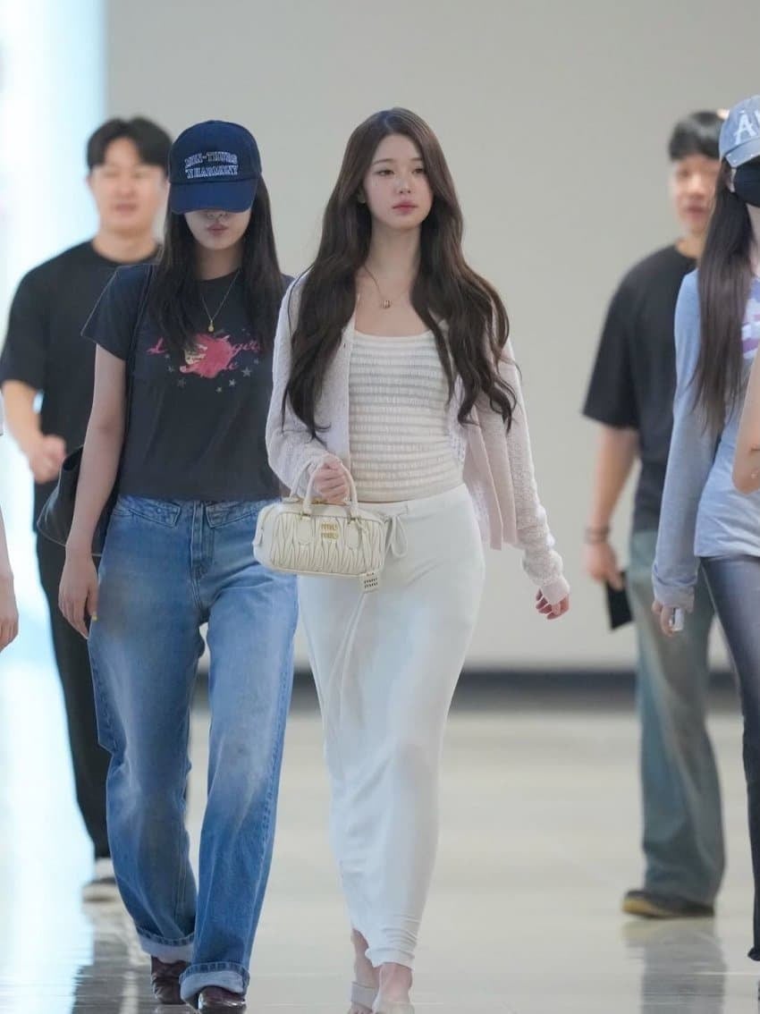 오늘자 아이컨택하는 장원영 | 인스티즈