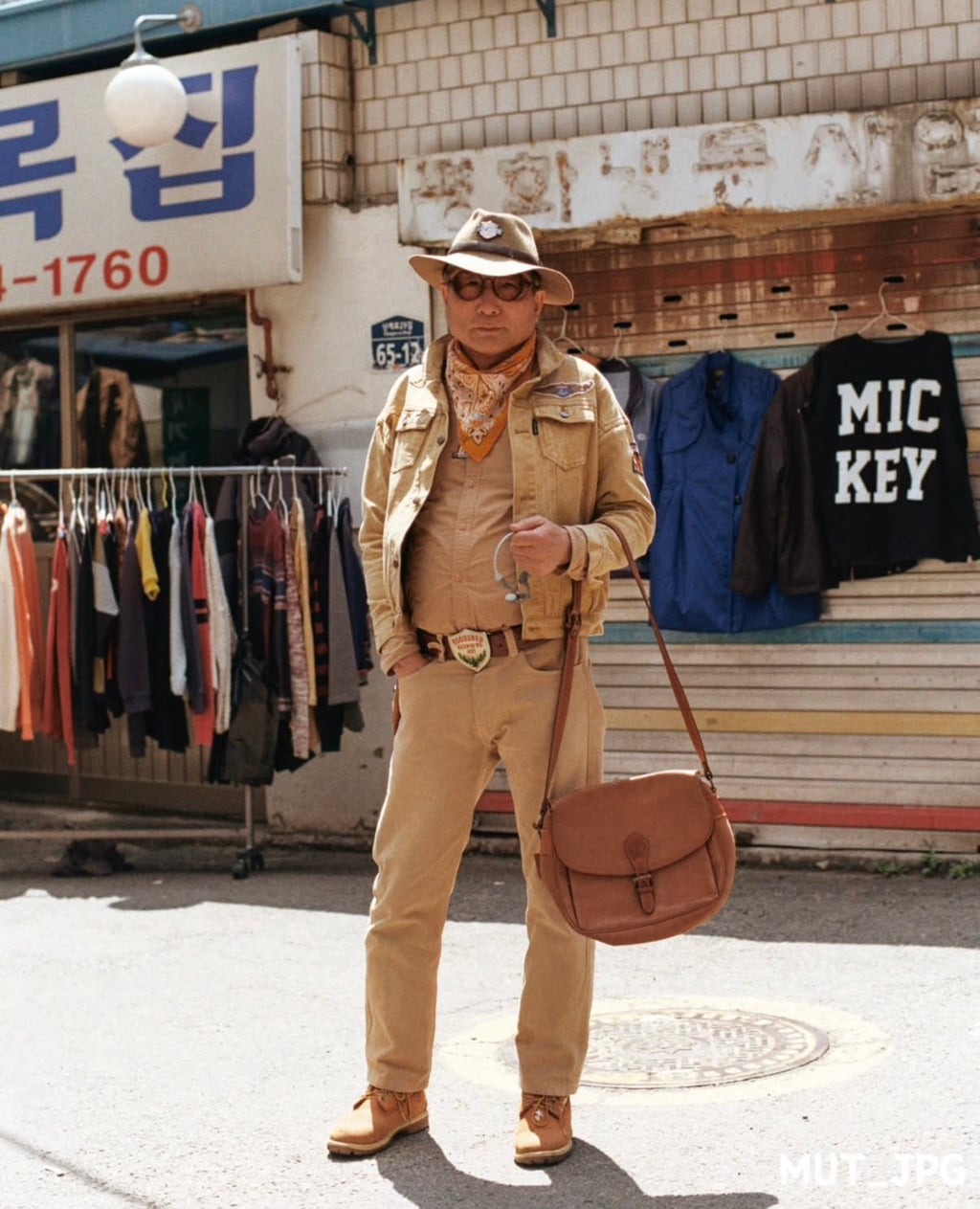 요즘 동묘할아버지들 패션 근황 .JPG | 인스티즈
