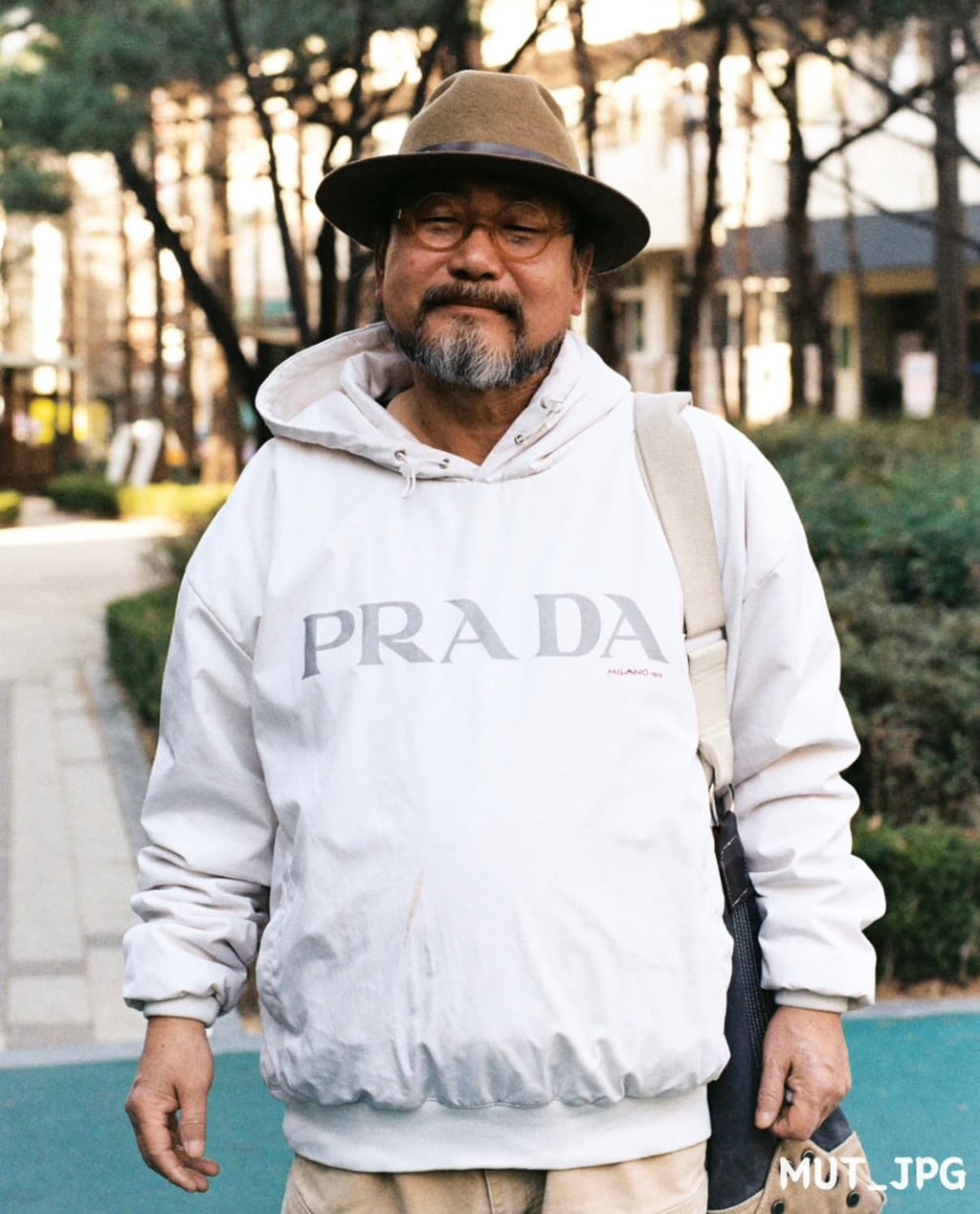 요즘 동묘할아버지들 패션 근황 .JPG | 인스티즈