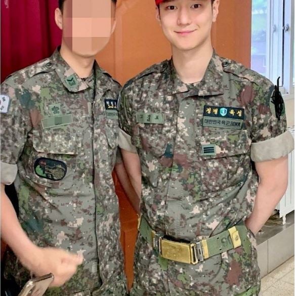 퍼스널 컬러가 직업군인 같은 고경표 | 인스티즈